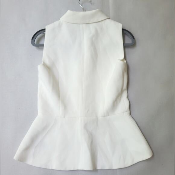 NWT$640 Self-Portrait White Buttoned Crepe Sleeveless Blazer Top Sz 4 - Picture 13 of 13